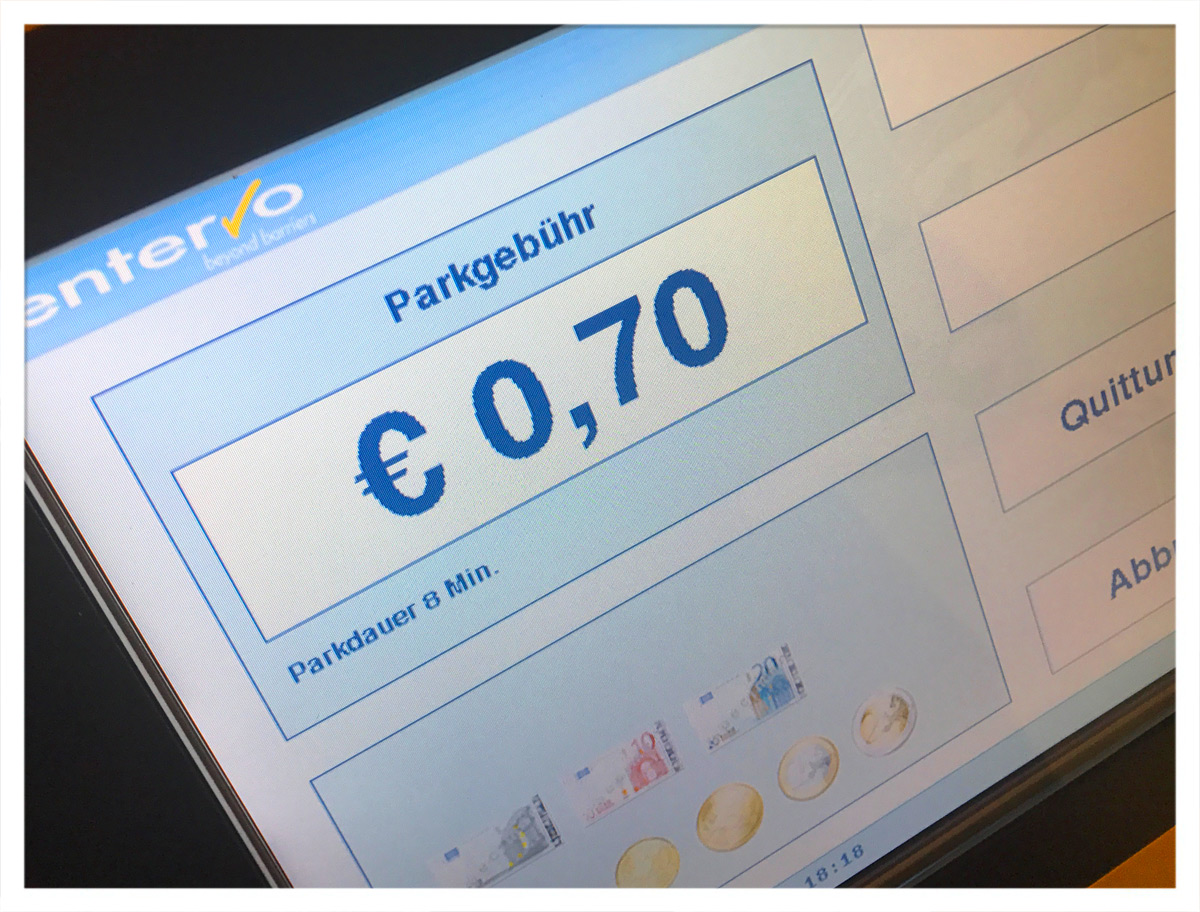 8 Minuten parken im Parkhaus "Zentrum" in Mosbach